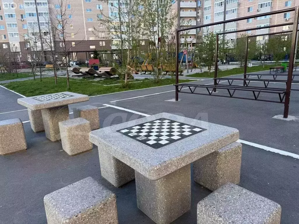 2-комнатная квартира: Тюмень, Амурская улица, 39 (58.1 м) - Фото 1