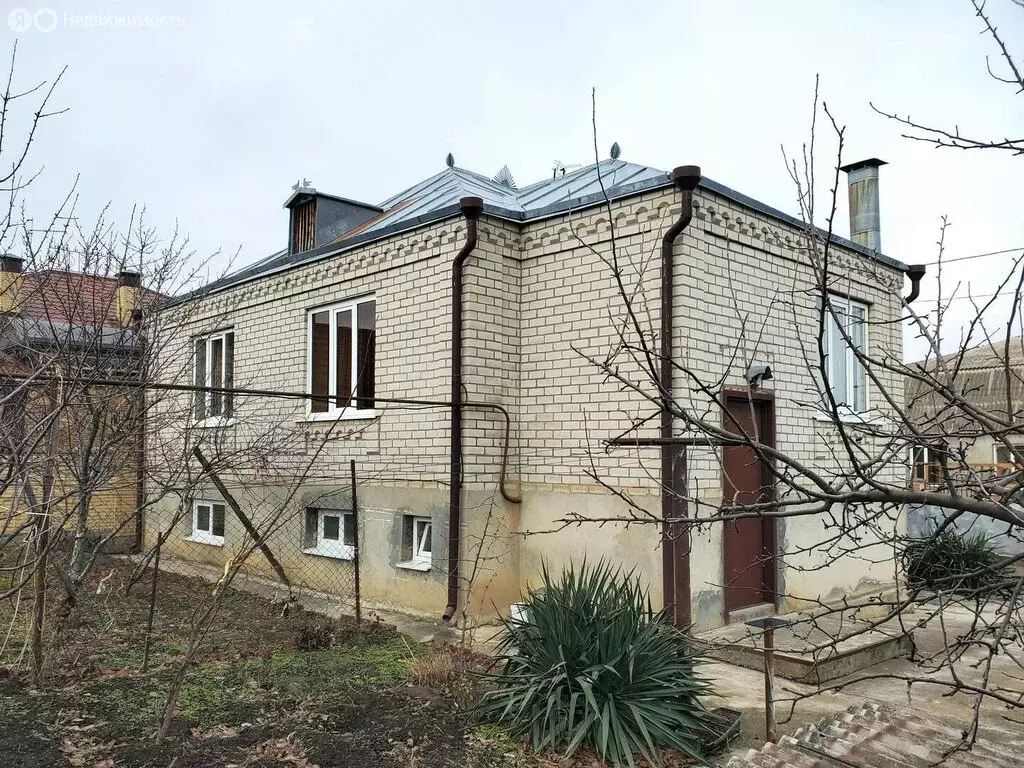 Дом в станица Ессентукская, улица Строителей (167.6 м) - Фото 0