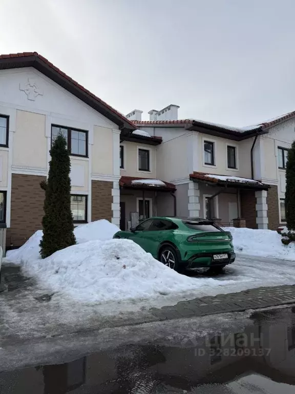 Таунхаус в Московская область, Красногорск городской округ, д. ... - Фото 1