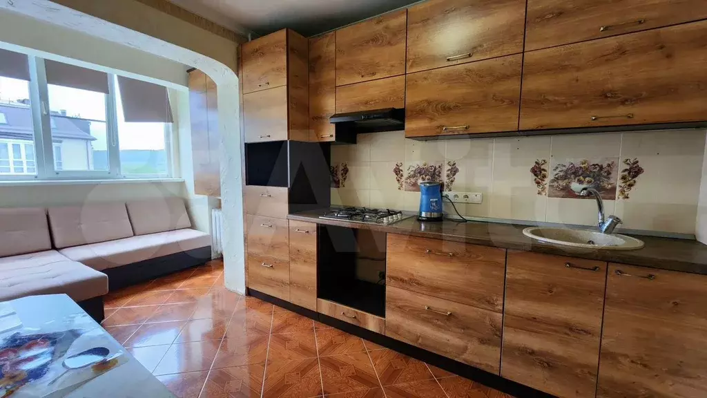 1-к. квартира, 40 м, 9/9 эт. - Фото 0