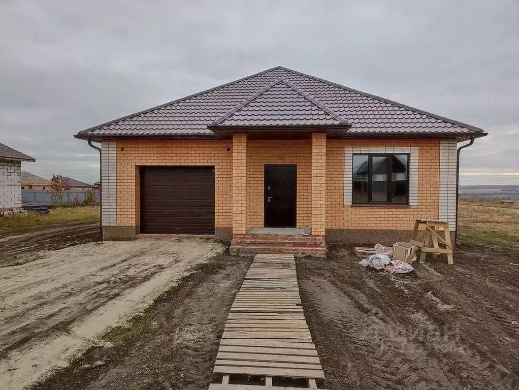 Дом в Белгородская область, Белгородский район, Пушкарское с/пос, с. ... - Фото 1