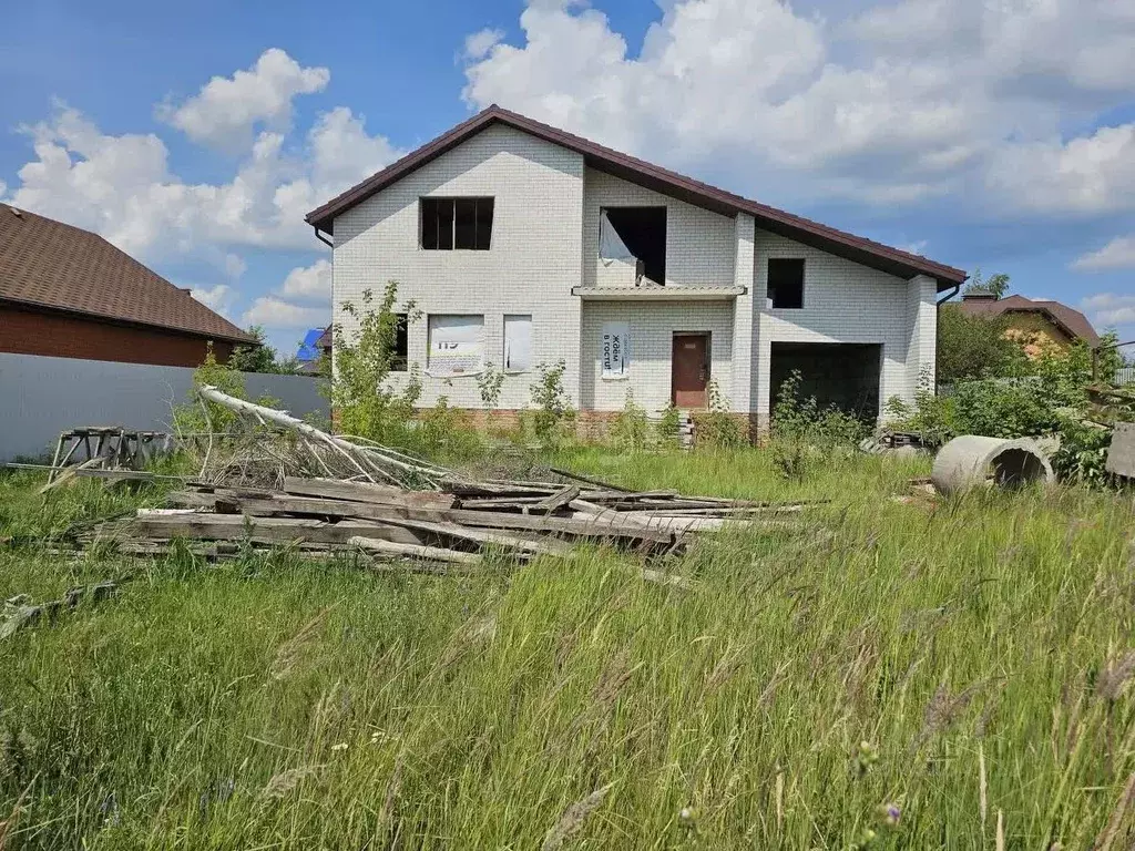 дом в тамбовская область, тамбов хвойная ул, 47 (214 м) - Фото 0