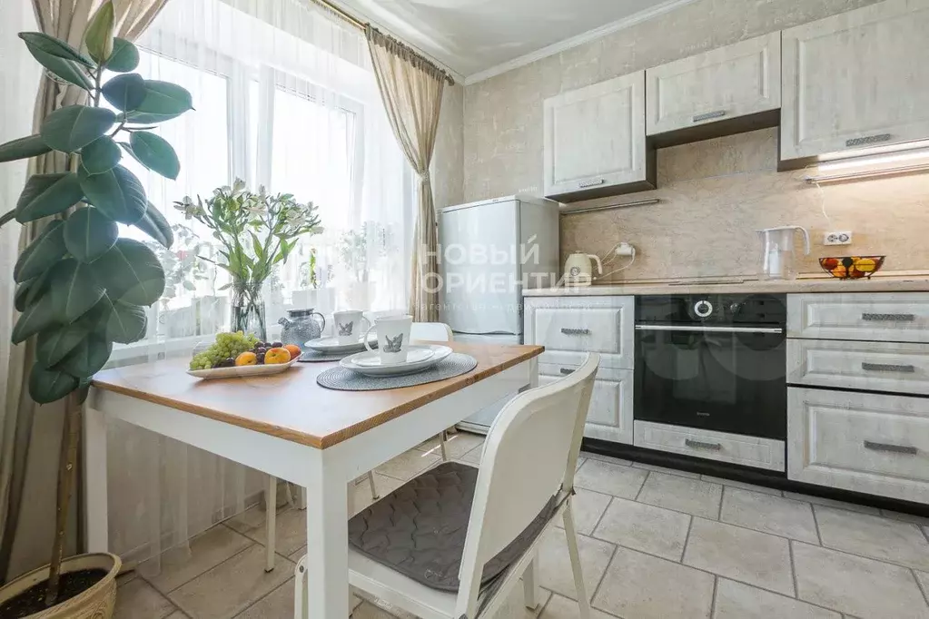 Квартира-студия, 30,4 м, 3/3 эт. - Фото 1