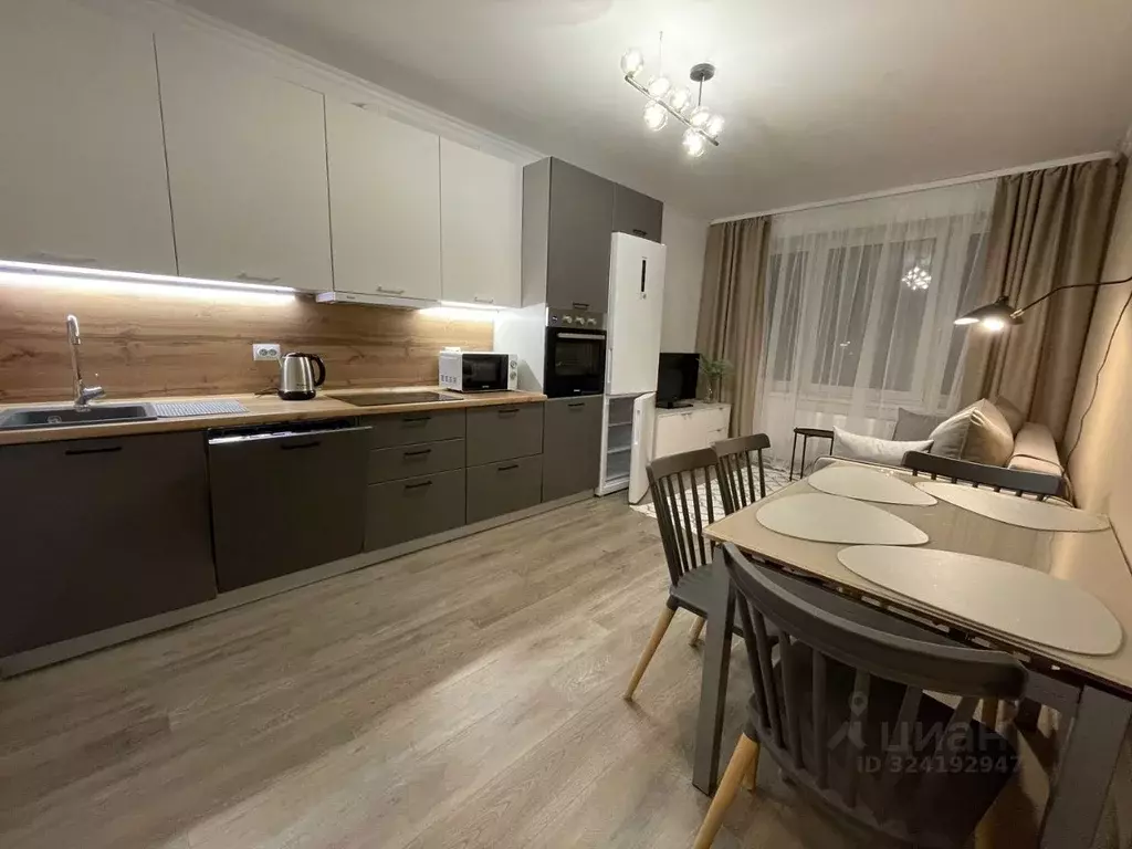 2-к кв. Свердловская область, Екатеринбург ул. Академика Ландау, 49 ... - Фото 1