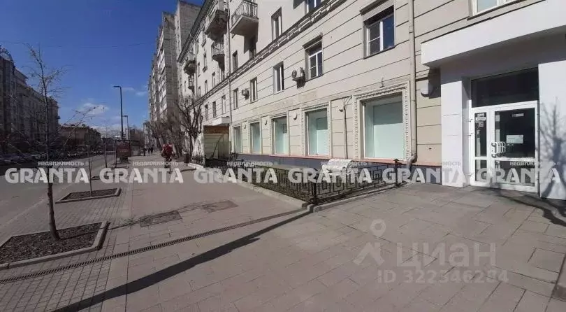 Помещение свободного назначения в Красноярский край, Красноярск просп. ... - Фото 2