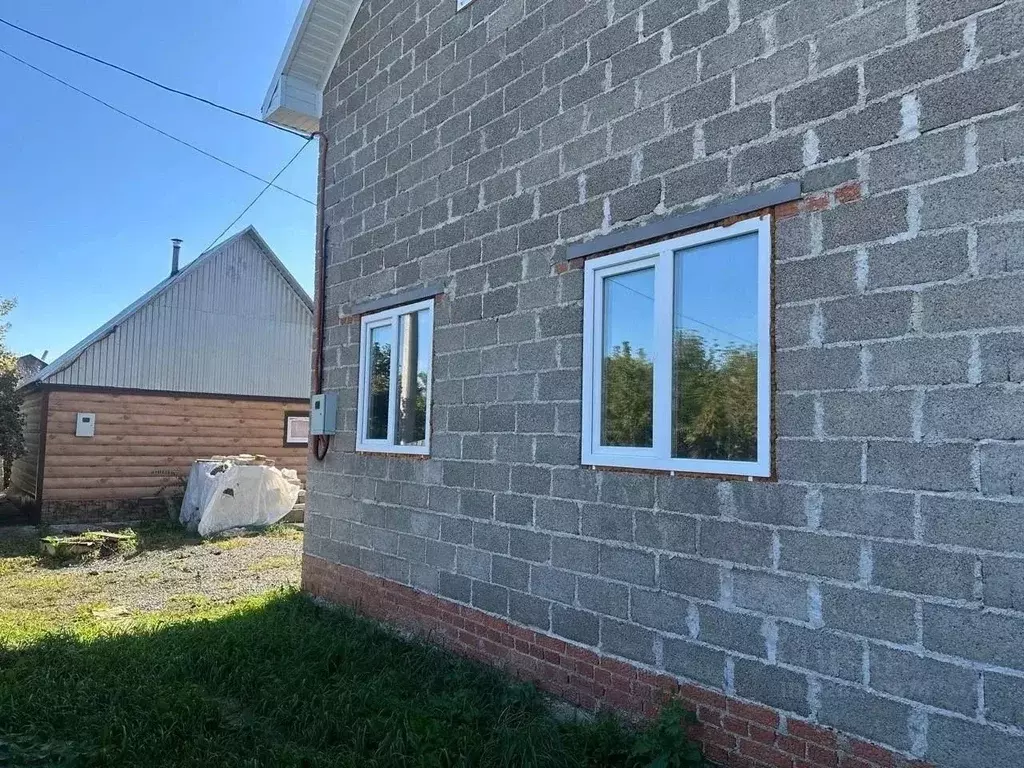 Дом в Башкортостан, Стерлитамакский район, Казадаевский сельсовет, ... - Фото 1