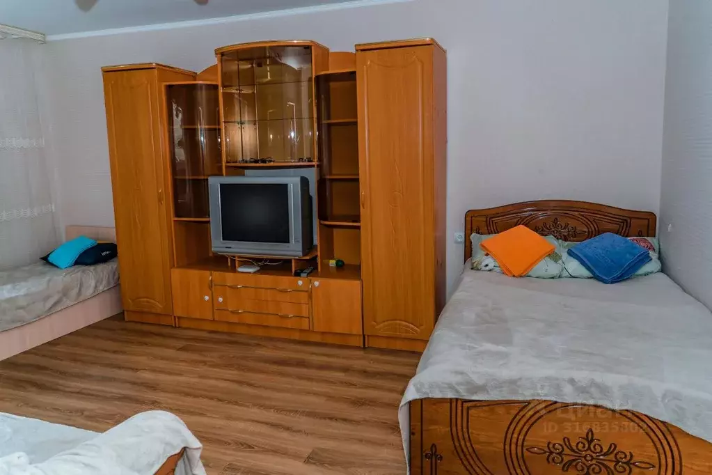 2-к кв. Тверская область, Ржев ул. Краностроителей, 28 (54.0 м) - Фото 0
