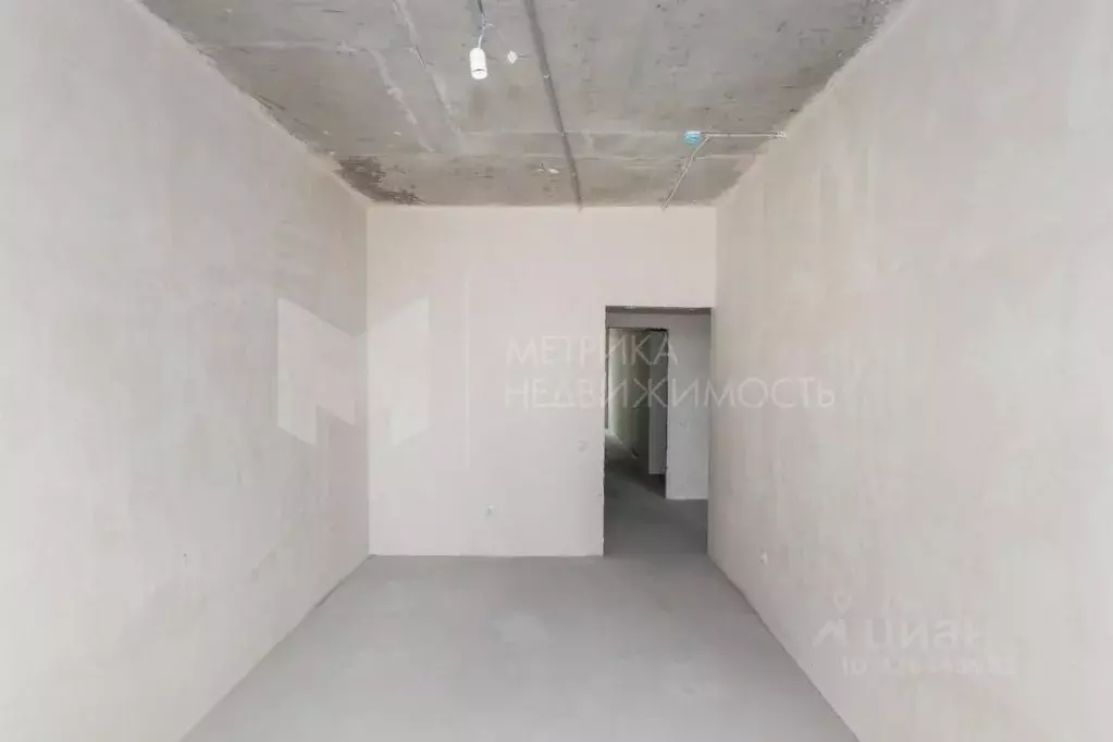 3-к кв. Тюменская область, Тюмень ул. Братьев Бондаревых, 5 (96.8 м) - Фото 1