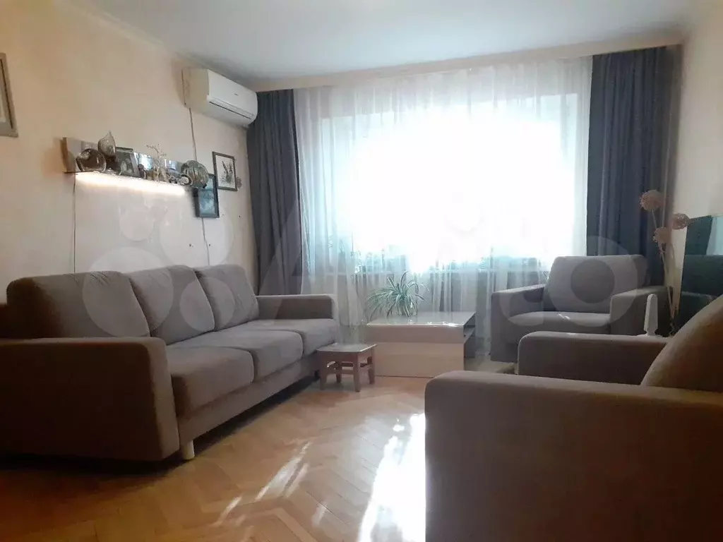 3-к. квартира, 64 м, 1/10 эт. - Фото 0