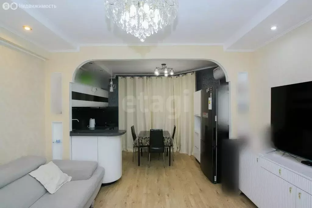 3-комнатная квартира: Улан-Удэ, Тобольская улица, 161 (62.7 м) - Фото 1