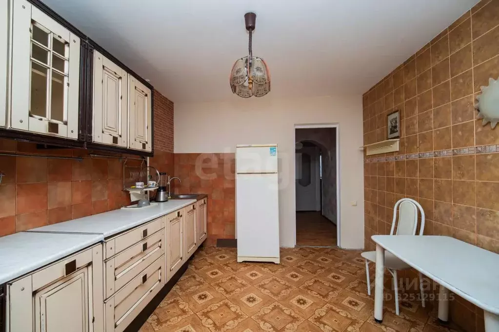 3-к кв. Башкортостан, Уфа ул. Менделеева, 106 (96.5 м) - Фото 1