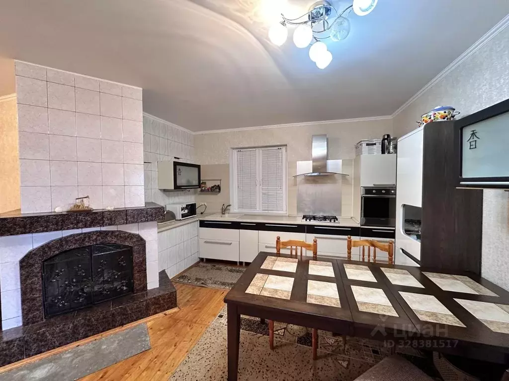 Дом в Саратовская область, Саратов проезд 4-й Летний, 1 (69 м) - Фото 1