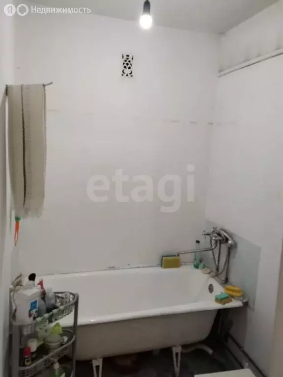 3-комнатная квартира: Новокузнецк, Октябрьский проспект, 51 (58.8 м) - Фото 2