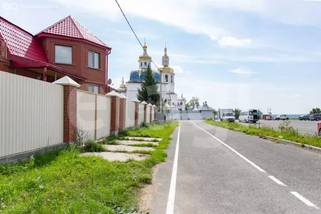 дом в село абалак, набережная улица, 3 (244 м) - Фото 1