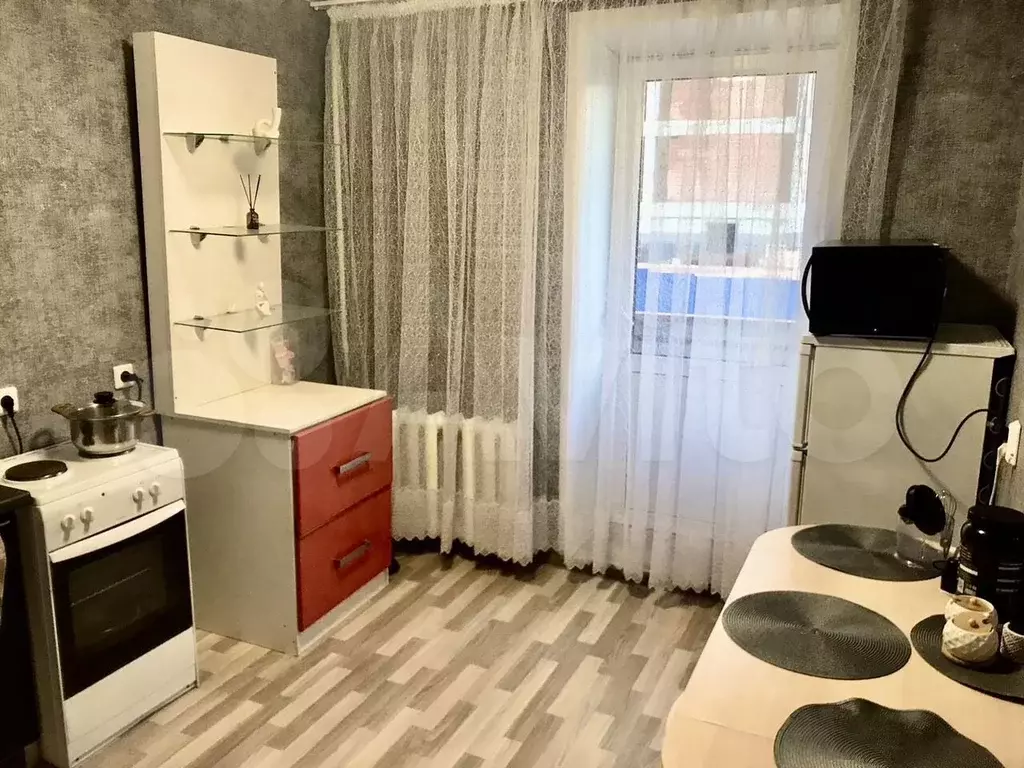 1-к. квартира, 32 м, 1/9 эт. - Фото 1