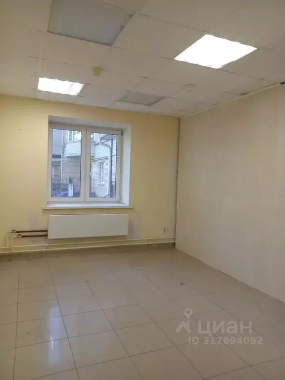 Помещение свободного назначения в Ленинградская область, Гатчина ул. ... - Фото 0