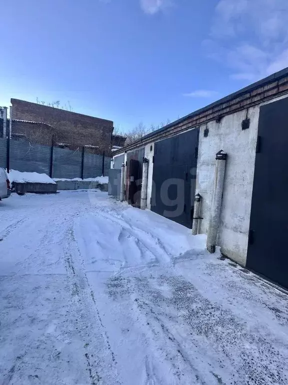 Гараж в Красноярский край, Красноярск ул. Красной Гвардии, 21 (42 м) - Фото 1