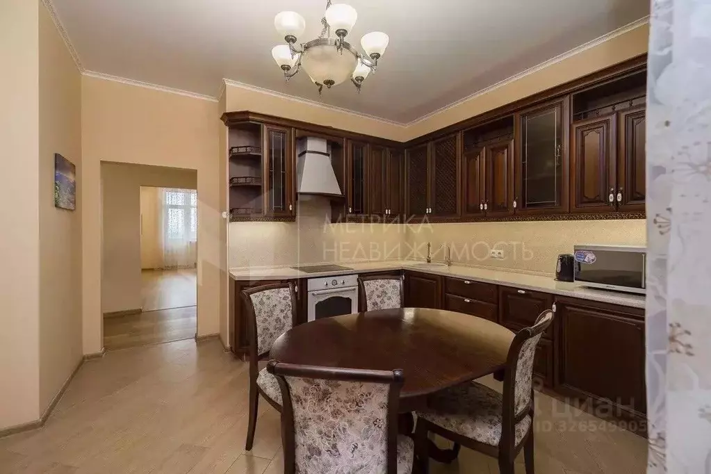 1-к кв. Тюменская область, Тюмень ул. Малыгина, 90 (62.3 м) - Фото 1