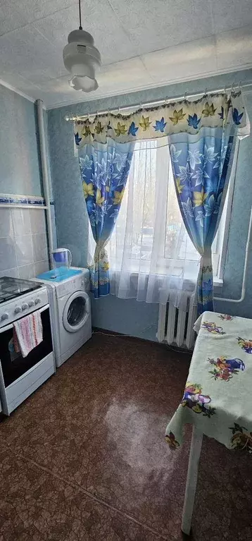 2-к. квартира, 61 м, 2/5 эт. - Фото 0