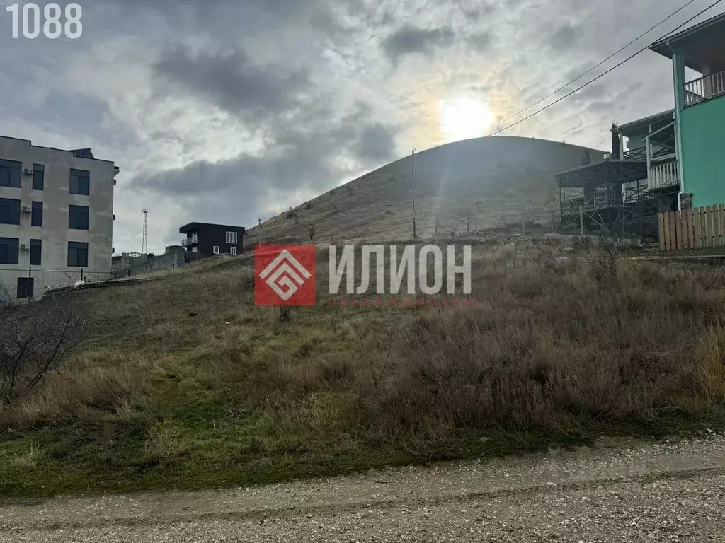 Участок в Крым, Судак городской округ, с. Солнечная Долина ул. ... - Фото 1
