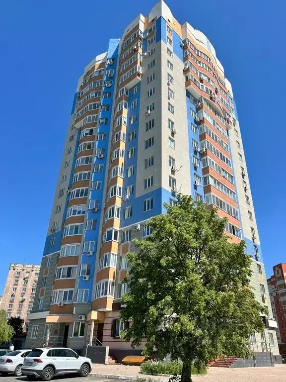 2-к кв. Орловская область, Орел наб. Дубровинского, 76 (65.0 м) - Фото 1