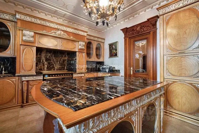 5-к кв. Красноярский край, Красноярск ул. Ленина, 5а (270.0 м) - Фото 1