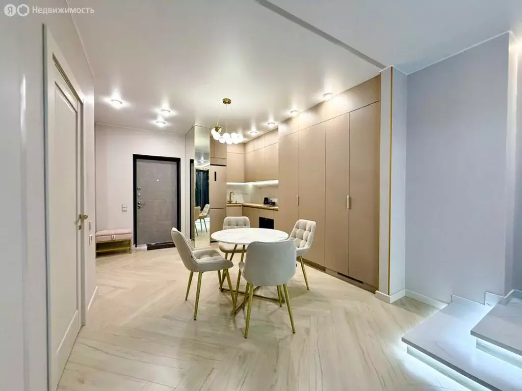 2-комнатная квартира: Алушта, посёлок Семидворье, Пограничный ... - Фото 1