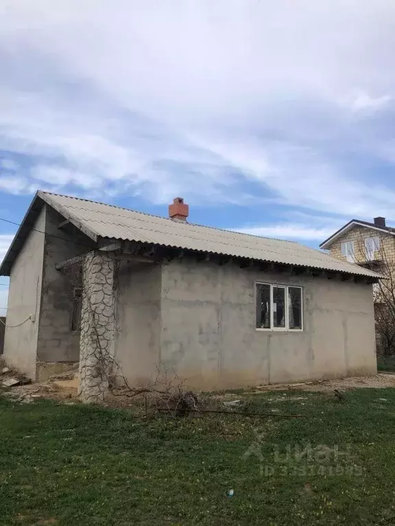 Дом в Крым, Сакский район, с. Уютное, Прибой СПК ул. Виноградная, 98 ... - Фото 1