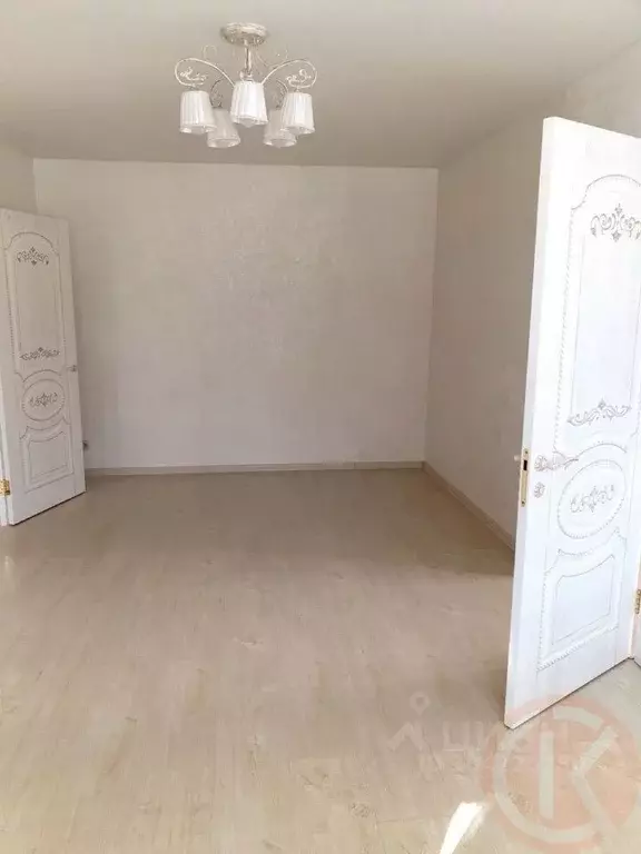 2-к кв. Крым, Симферополь ул. Троллейбусная, 17 (45.0 м) - Фото 2