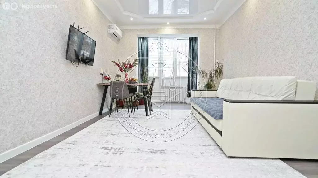 3-комнатная квартира: Казань, улица Рихарда Зорге, 9 (59 м) - Фото 0