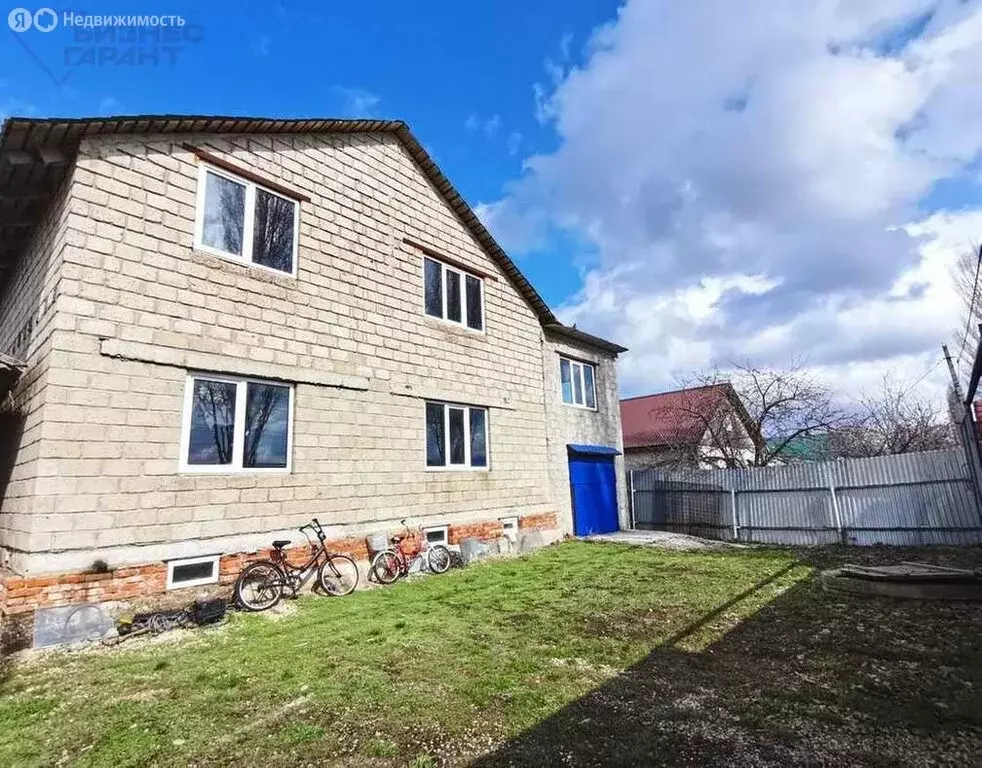 Дом в посёлок городского типа Безенчук, Советская улица, 94 (142 м) - Фото 0