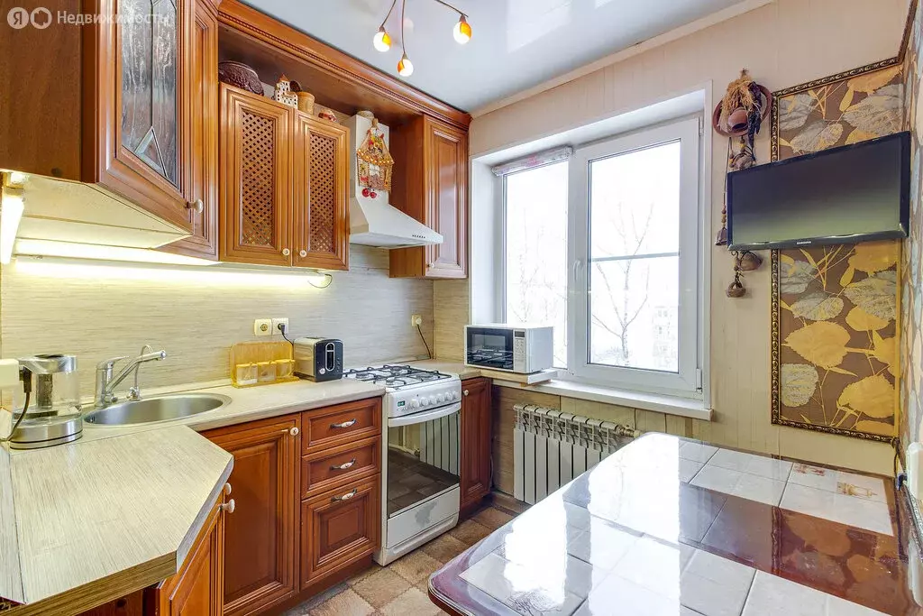 2-комнатная квартира: село Некрасовка, Пионерская улица, 1 (47.8 м) - Фото 0
