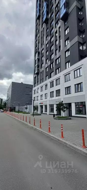 Помещение свободного назначения в Свердловская область, Екатеринбург ... - Фото 0