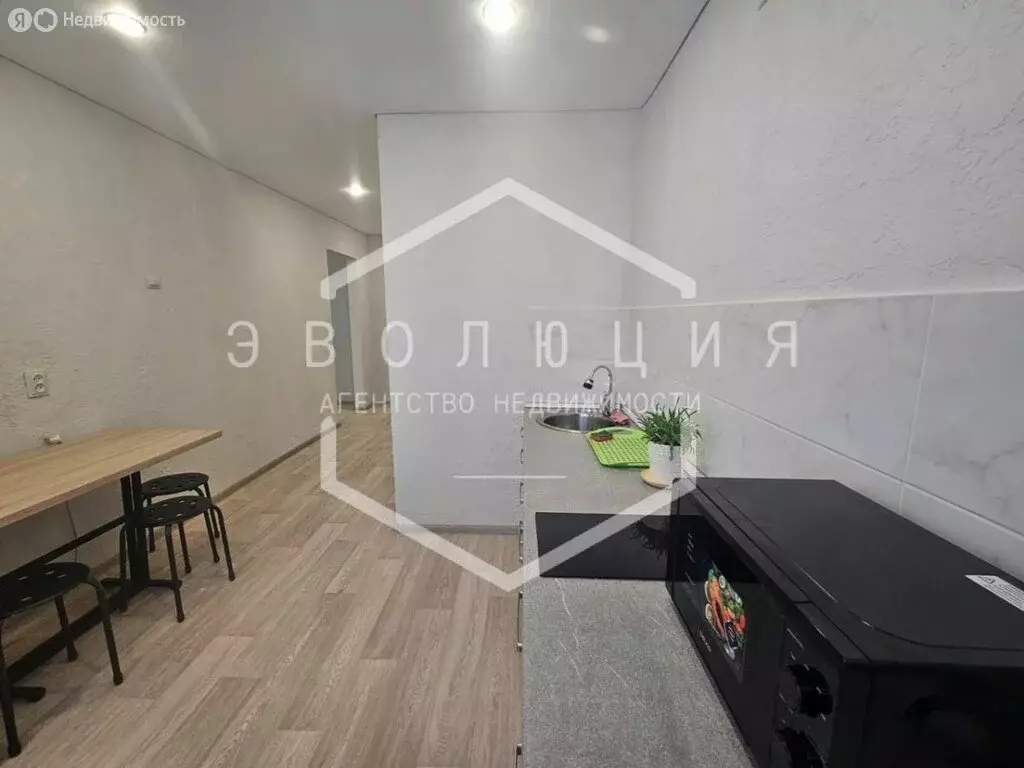 1-комнатная квартира: Калининград, улица Генерала Толстикова, 21 (41.8 ... - Фото 0