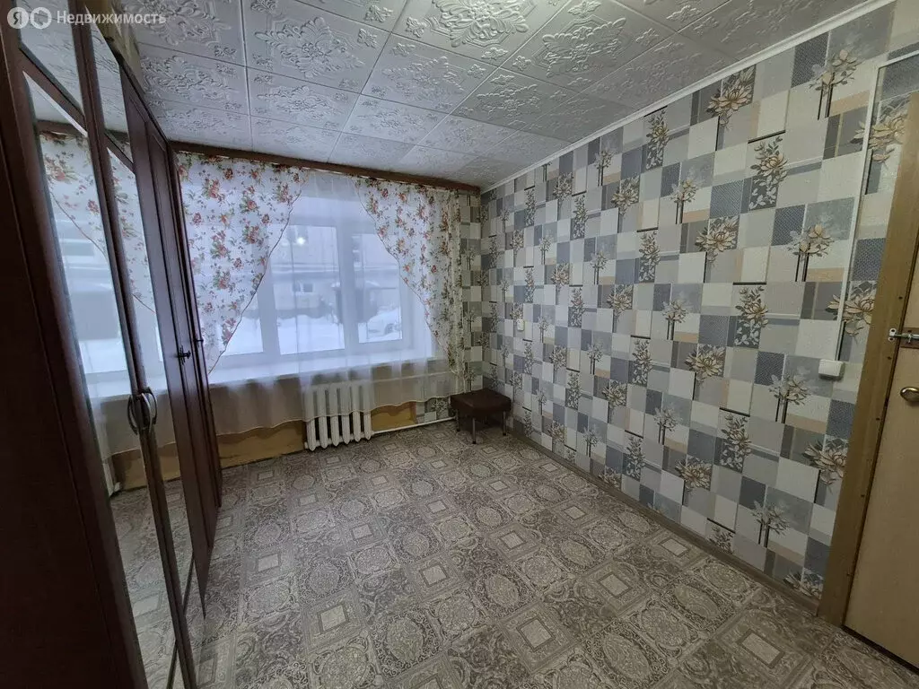 3-комнатная квартира: село Работки, улица Свободы, 29А (51 м) - Фото 1