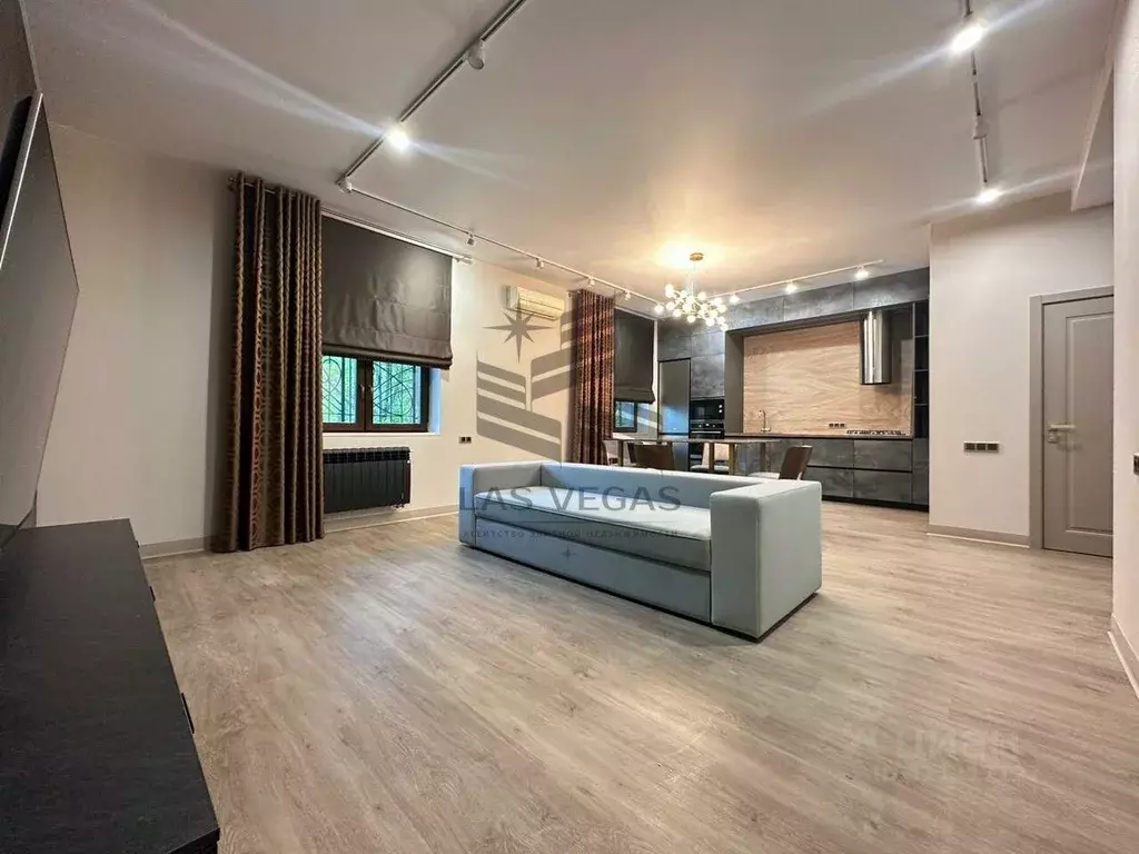 2-к кв. Татарстан, Казань ул. Зои Космодемьянской, 15 (95.0 м) - Фото 0