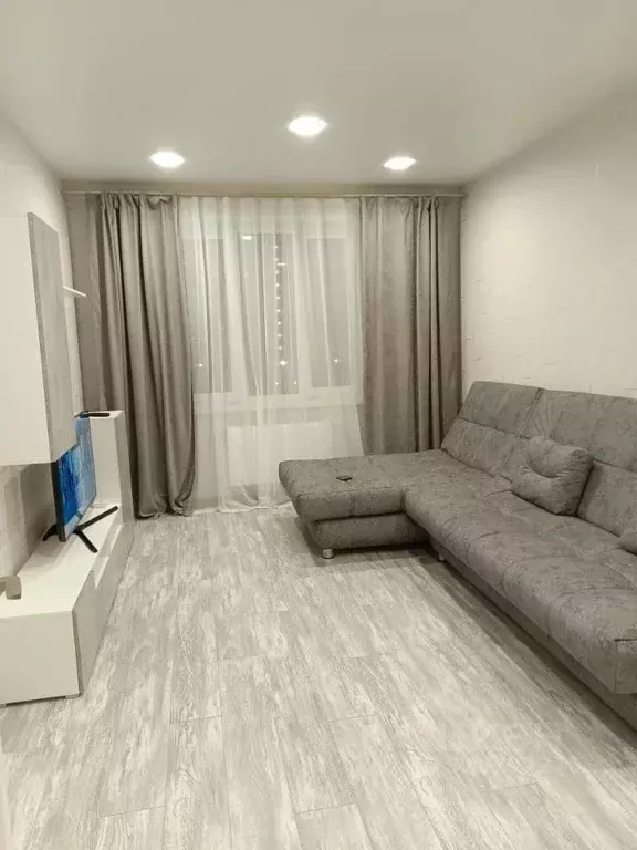 1-к кв. Татарстан, Казань ул. Аделя Кутуя, 110 (36.0 м) - Фото 1