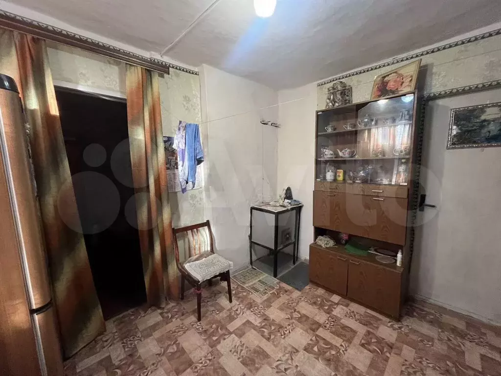 4-к. квартира, 50 м, 1/1 эт. - Фото 1