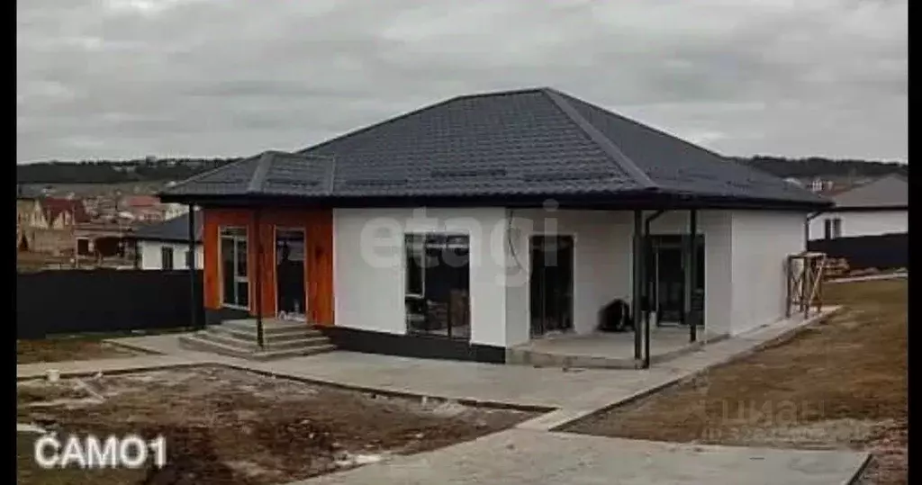 Дом в Крым, Симферопольский район, Трудовское с/пос, с. Строгоновка ... - Фото 1