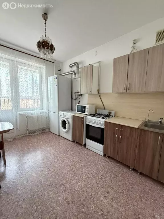 1-комнатная квартира: Октябрьский, Социалистическая улица, 10 (40 м) - Фото 2