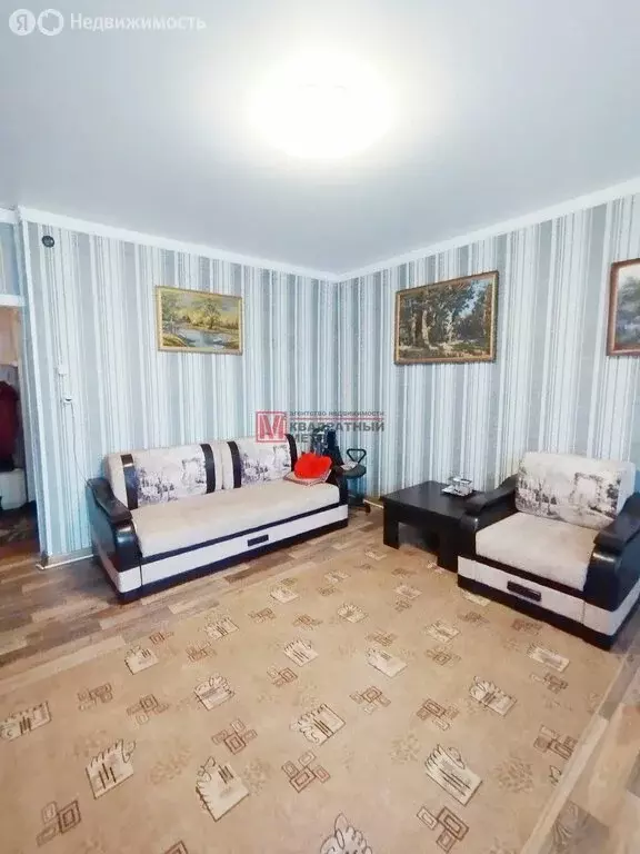 2-комнатная квартира: Старый Оскол, Индустриальная улица, 14 (64.9 м) - Фото 1