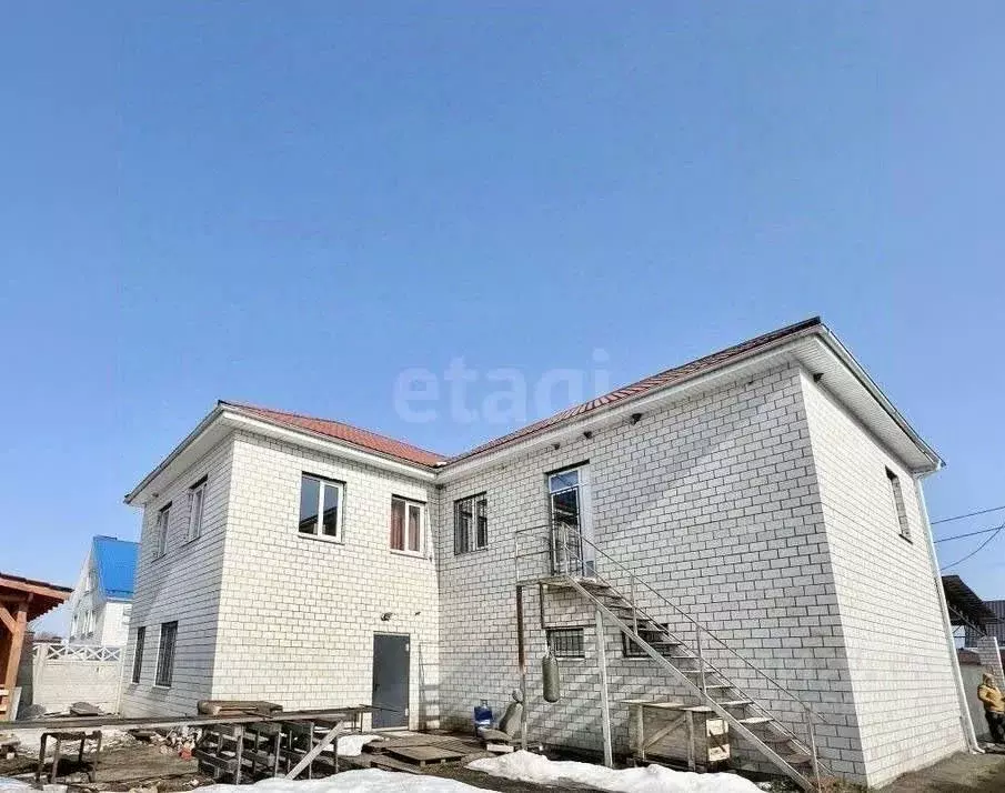 Дом в Брянская область, Брянск Лунная ул. (268 м) - Фото 2