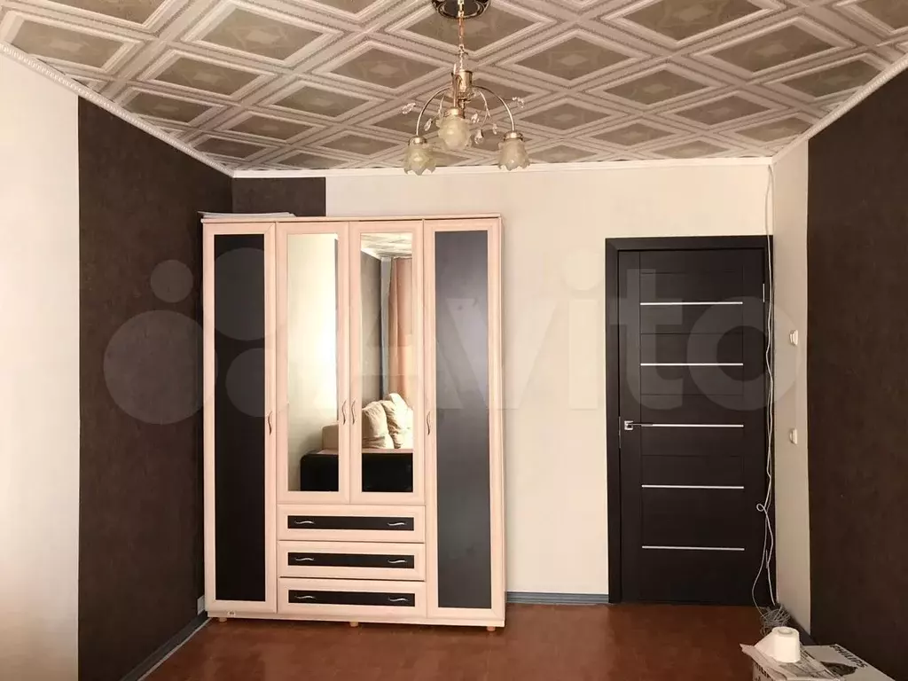 Комната 18,5 м в 2-к., 1/10 эт. - Фото 0