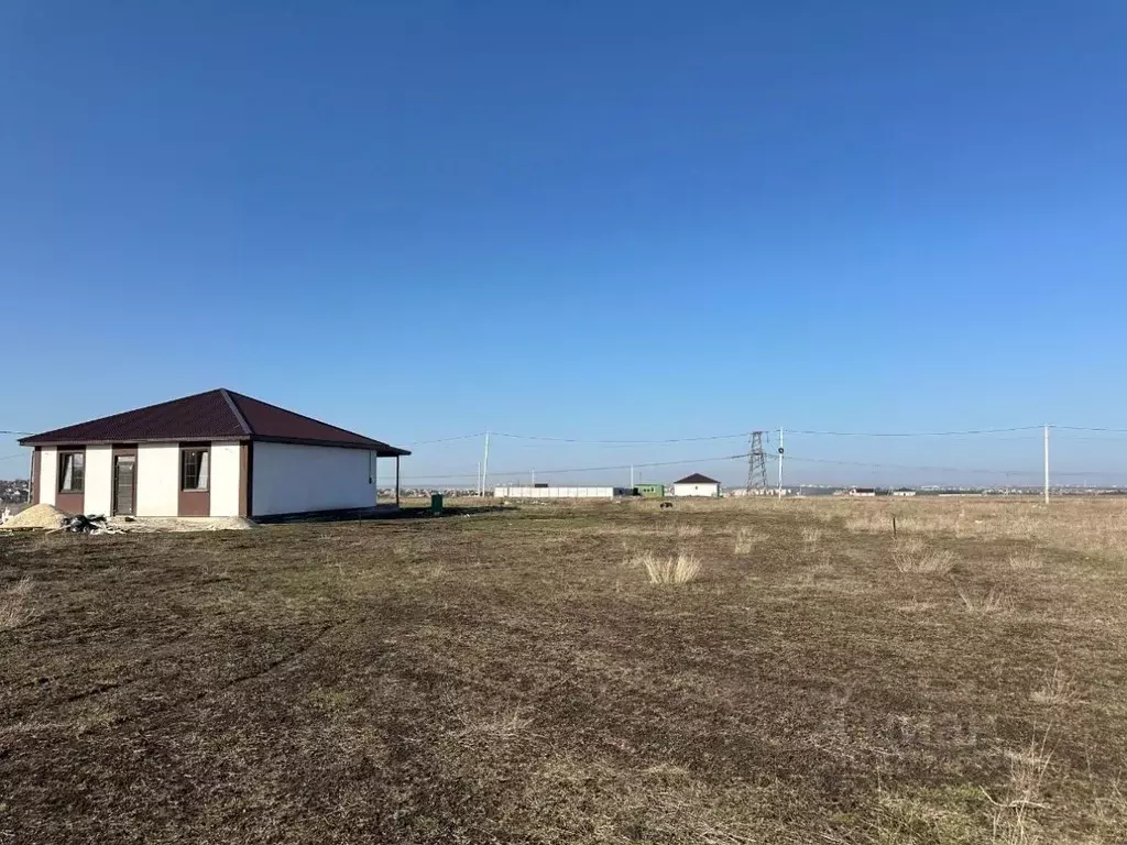 Участок в Крым, Симферопольский район, с. Трудовое ул. Гагарина, 11 ... - Фото 1