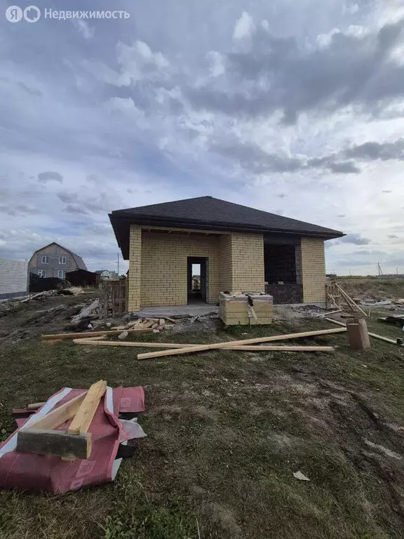 Дом в Ялуторовск, улица Тизенгаузена (100 м) - Фото 2