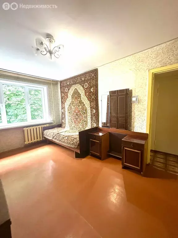 3-комнатная квартира: Брянск, улица Горбатова, 1 (62 м) - Фото 1