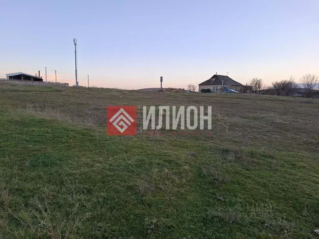 Участок в Крым, Симферопольский район, Пожарское с/пос, с. Демьяновка ... - Фото 2