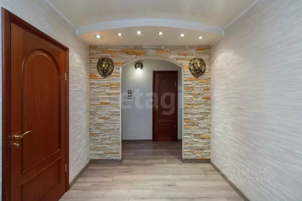 2-к кв. Тюменская область, Тюмень ул. Пермякова, 69к2 (72.4 м) - Фото 1