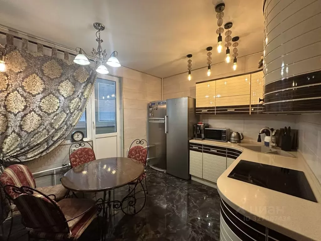 3-к кв. Московская область, Химки Молодежная ул., 68 (81.0 м) - Фото 1