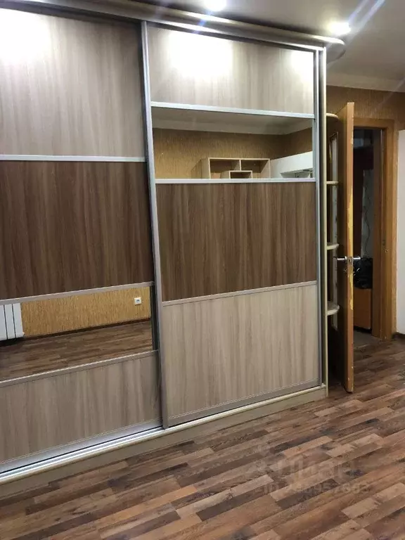 2-к кв. Омская область, Омск ул. Кирова, 6 (43.0 м) - Фото 1